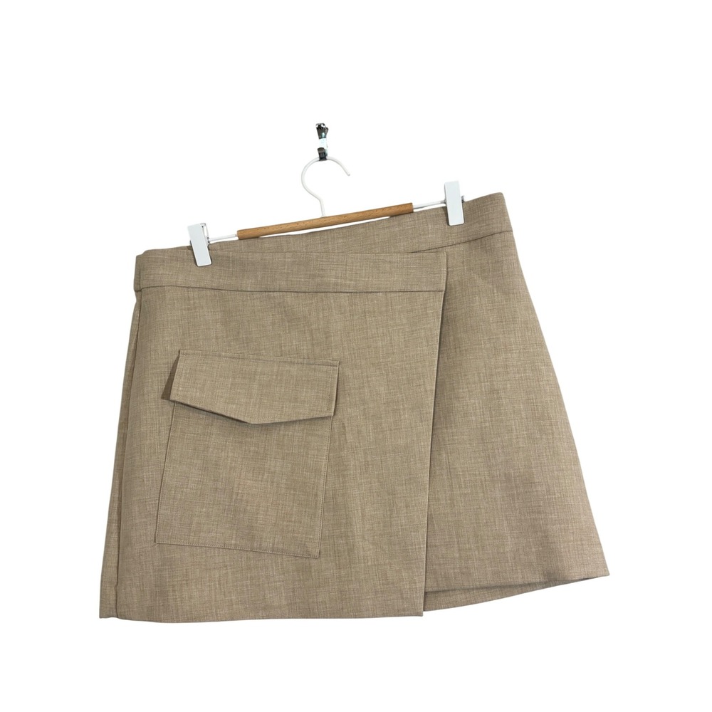 Babaton Beige Wrap‎ Mini Skirt with Pocket - Women's Size 14 - Picture 4 of 9